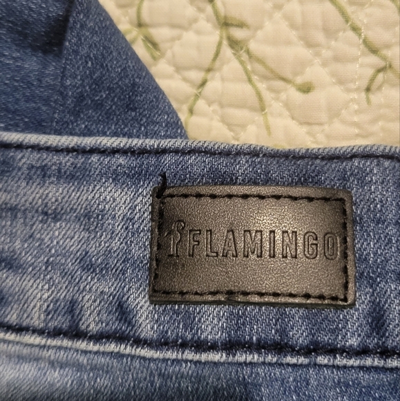 Flamingo Boot Cut - Picture 4 of 8